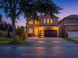 743 Winterton Way, Mississauga, ON L5R 3H7
