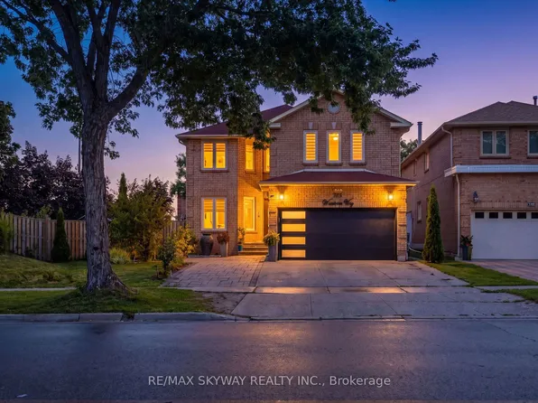 743 Winterton Way, Mississauga, ON L5R 3H7