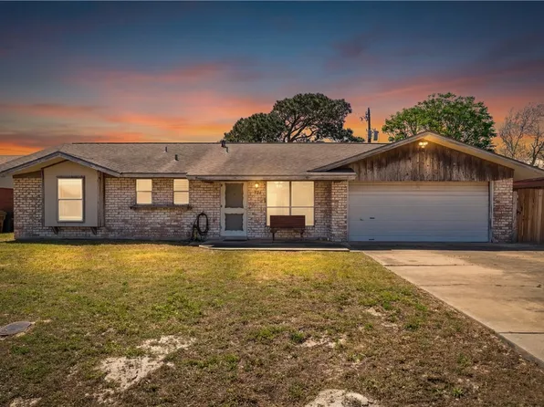 551 S Bayberry Pl, Corpus Christi, TX 78418