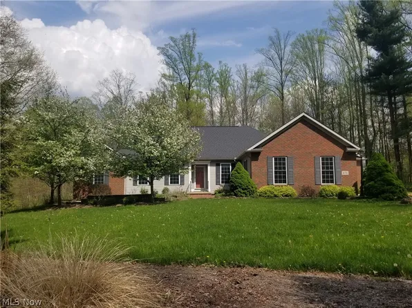 674 N Munroe Rd, Tallmadge, OH 44278