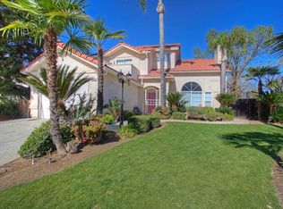 1394 E Palisade Dr, Fresno, CA