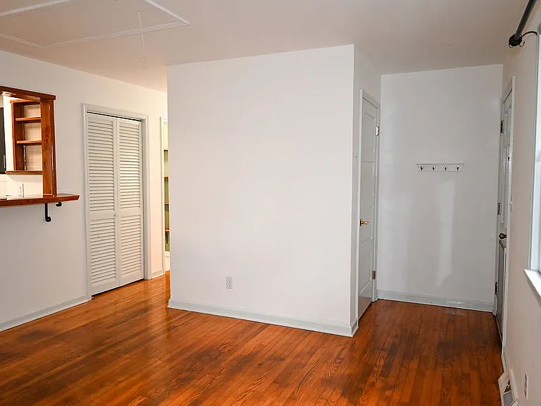 315 Caroline Ave — Photo 41