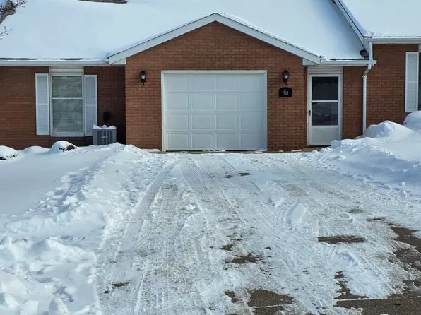 961 Avalon Dr, Ashland, OH 44805
