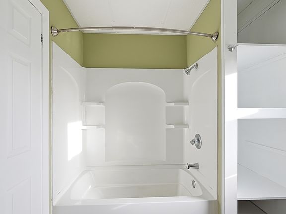 3rd image of 23 Lexington St APT 2