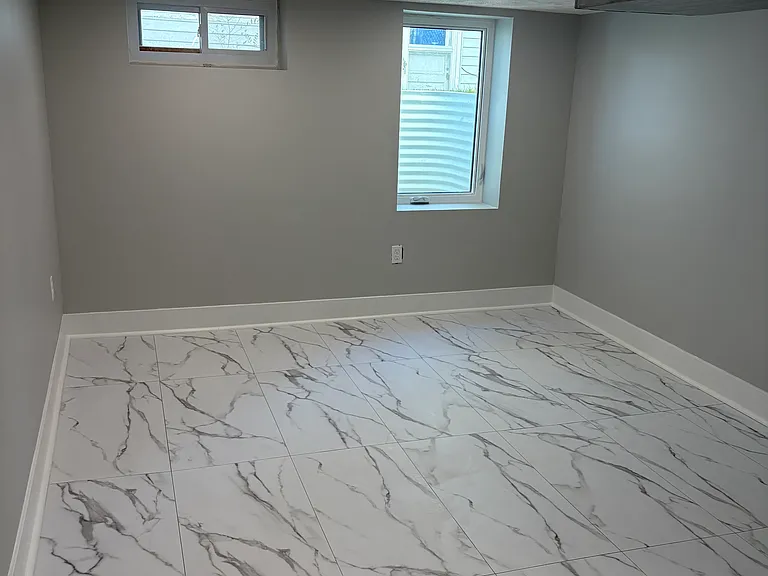 1324 S 51st Ave — Photo 10