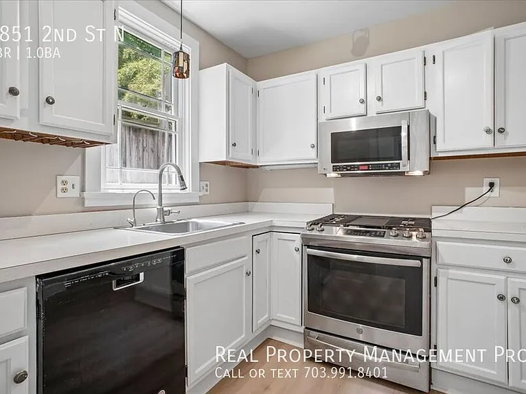 3851 2nd St N — Photo 11
