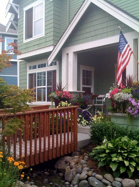 1st image of 1865 NE Kincaid Walk