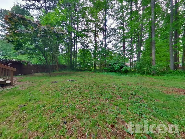 167 Hardy Cir — Photo 16