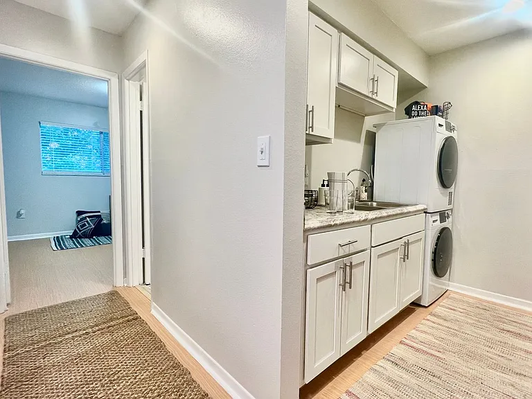 1700 Van Ness St — Photo 18
