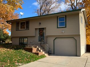 2868 Marlboro Ln, Mound, MN 55364