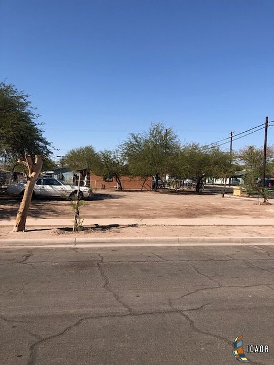 2nd image of 338 S 2nd St