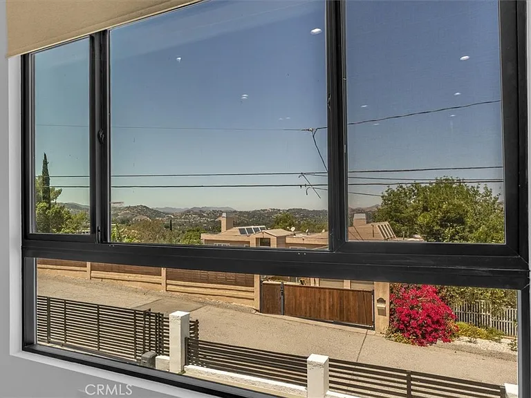 5046 Cerrillos Dr — Photo 4