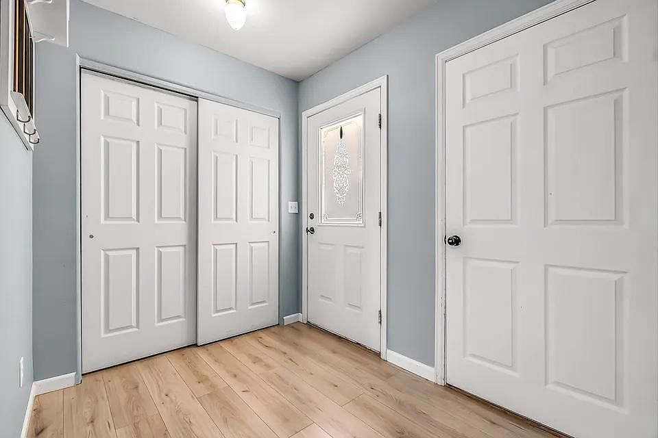 1st image of 114 Angelica Cir