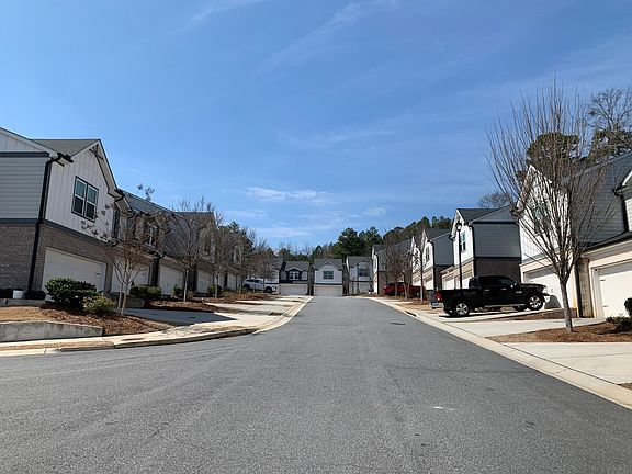 4th image of 1402 Vayda Ct