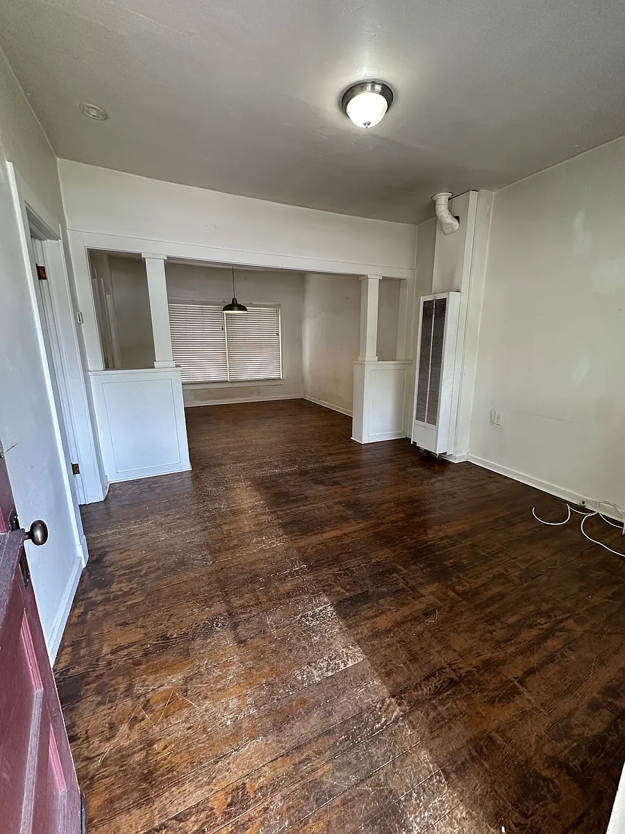 Building Photo - 1815 E 2nd Ave #1815