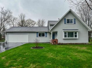 47 Bellmawr Dr, Rochester, NY 14624