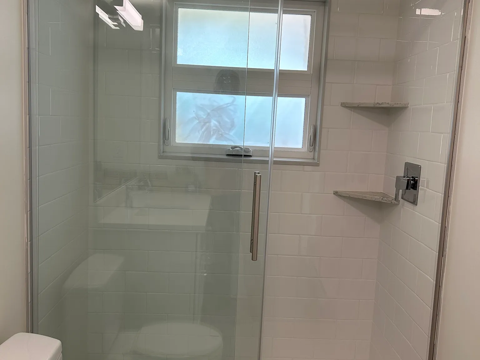 2 bed, 900 sqft, $2,880 — Photo 4