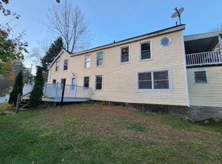 36 Brookfield Rd, Sturbridge, MA 01518