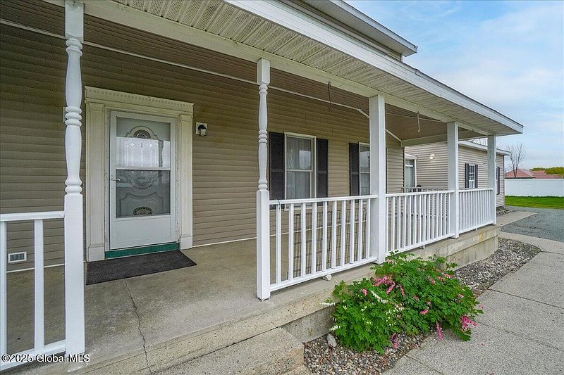 2nd image of 22 Staniak Road