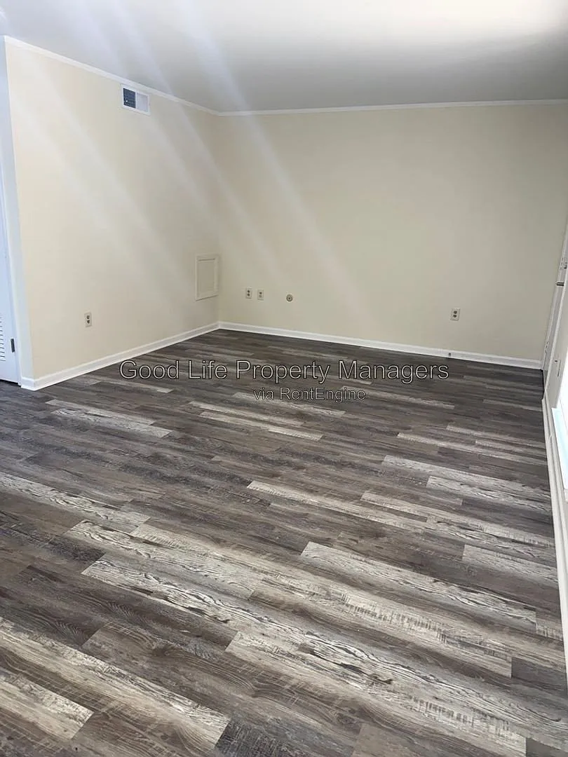 1 bed, 1.0 bath, 600 sqft, $1,150 — Photo 3