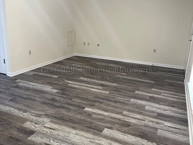 1103 N 15th Ave #103 — Photo 3
