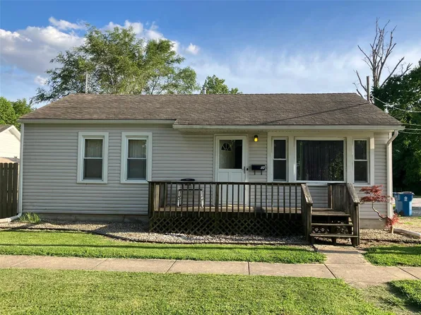 317 E 7th St, Centralia, IL 62801