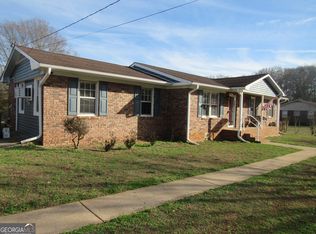 340 Floyd St, Royston, GA 30662