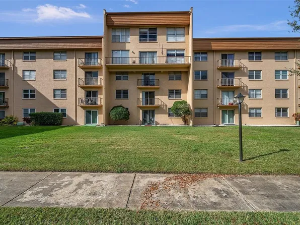 5820 N Church Ave Unit 321, Tampa, FL 33614
