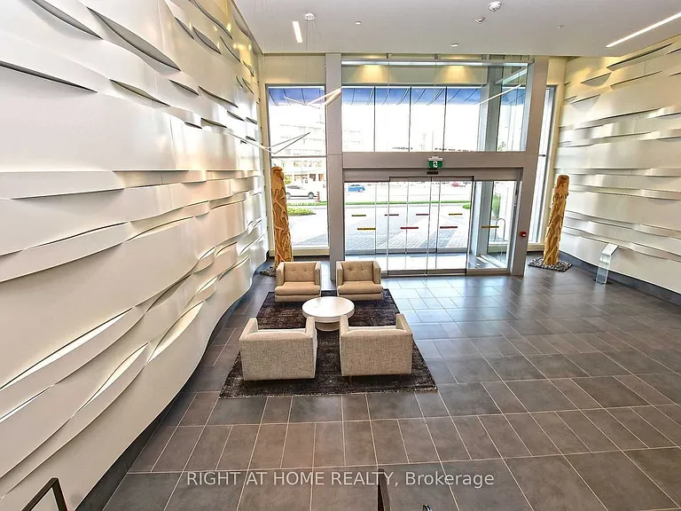 2520 Eglinton Ave W #1817 — Photo 7