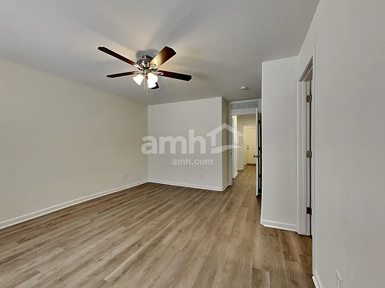 15374 W Gelding Dr — Photo 11