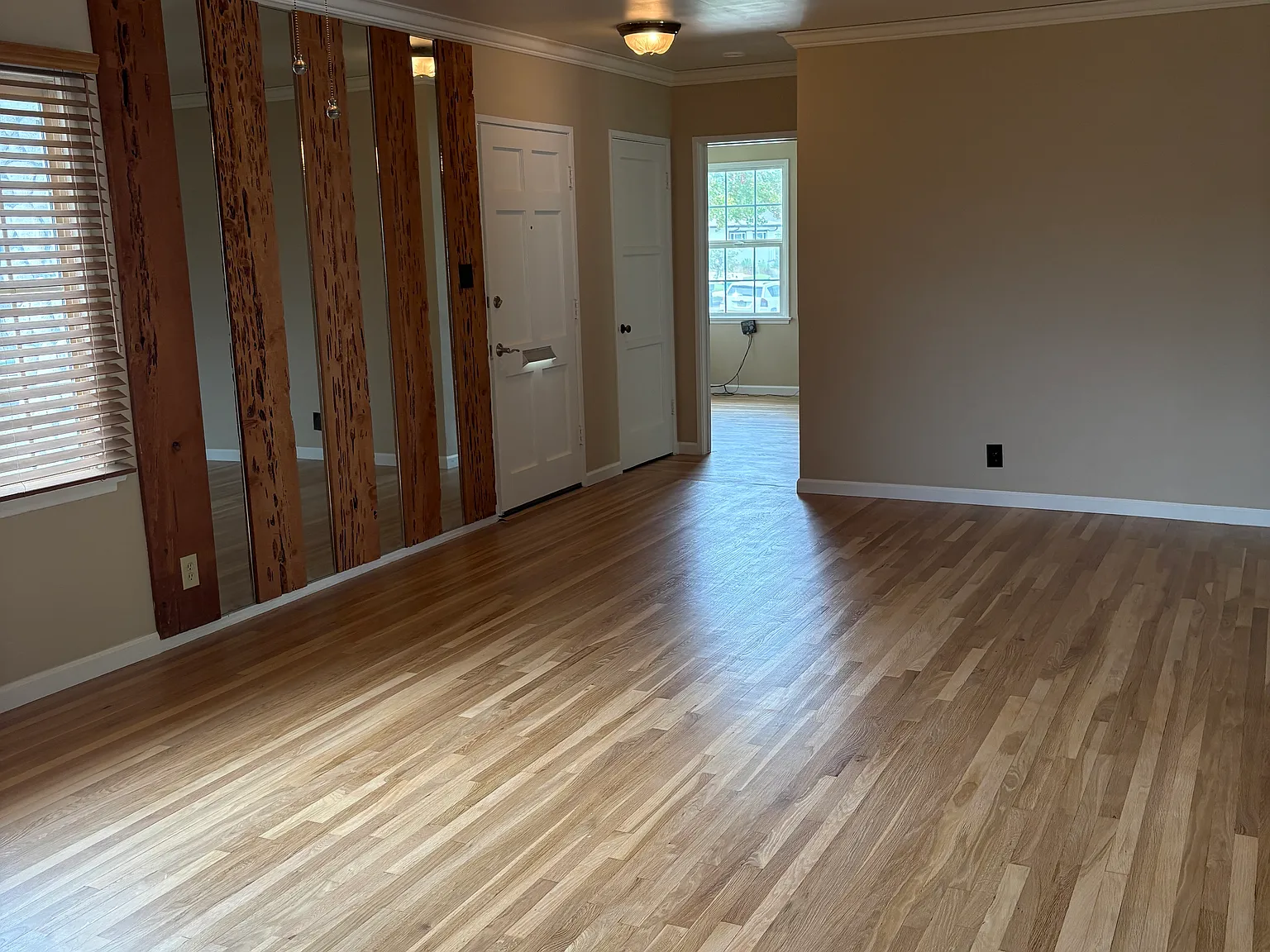 3 bed, 1485 sqft, $4,300 — Photo 3