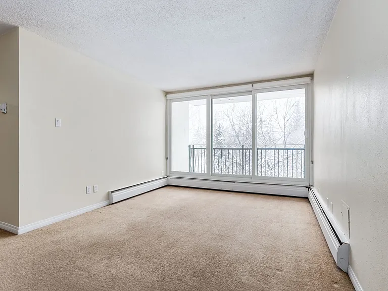 9700 Bonaventure Dr SE — Photo 20