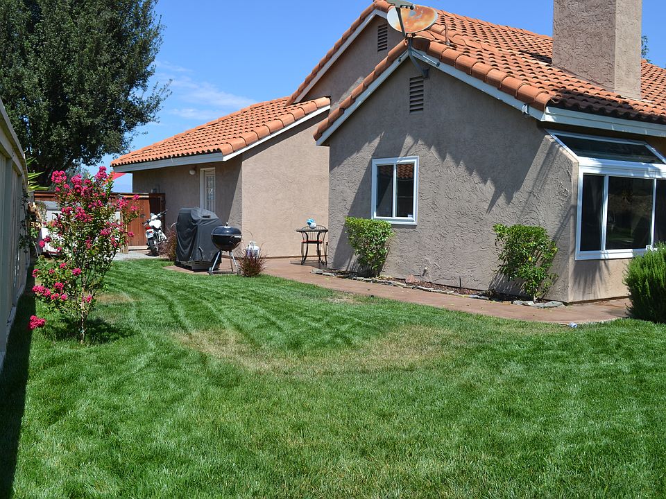 1st image of 27588 Rosebay Ct