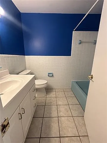 3725 Lilac Ln — Photo 8