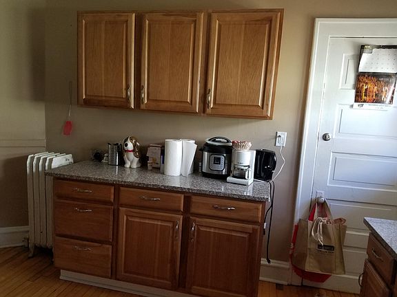 4th image of 212 Warwick St SE