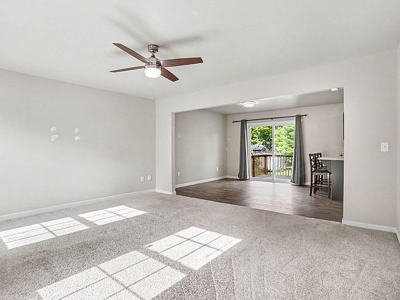 4th image of 4428 Bronson Blvd