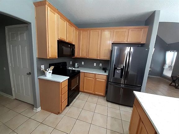 5th image of 10919 N Forest Creek Dr