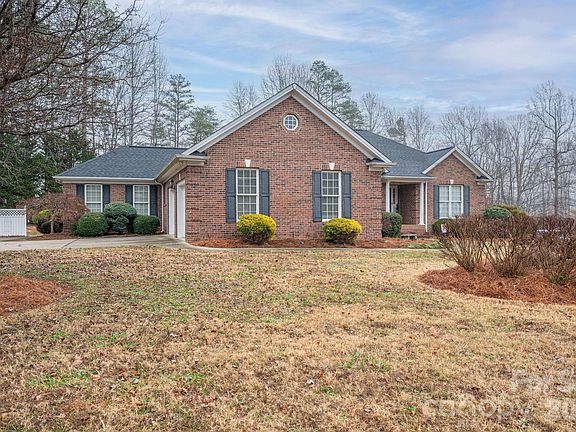 2nd image of 107 Farmwood Dr