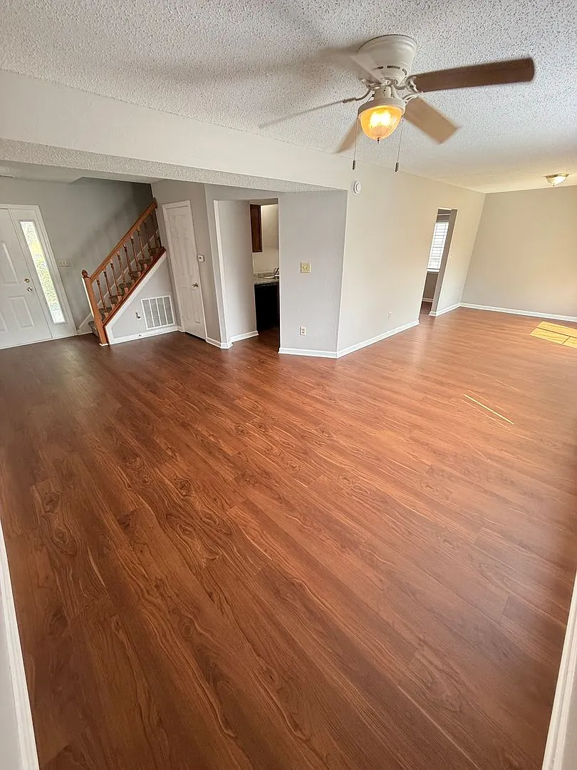 Perry Twp - 4 bedroom — Photo 4