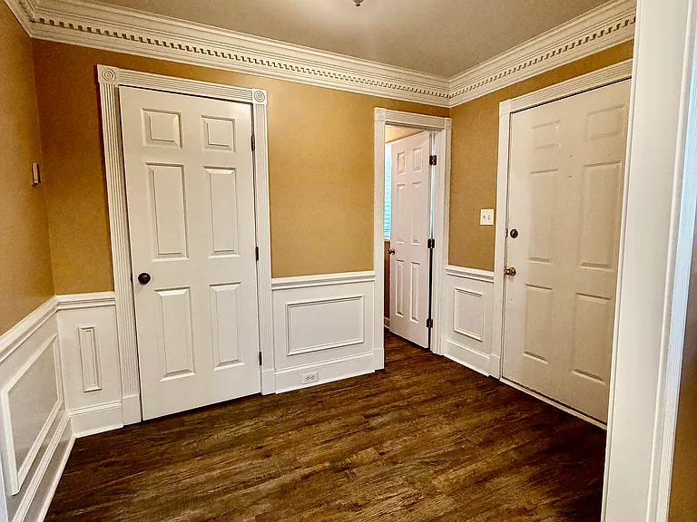 606 Crown Point Dr — Photo 17