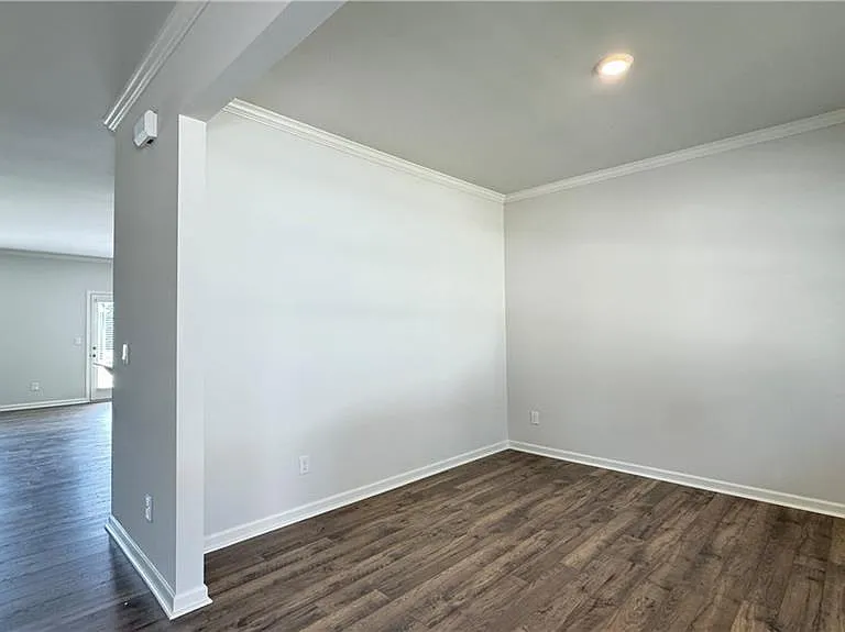 841 Highgrove Way — Photo 3