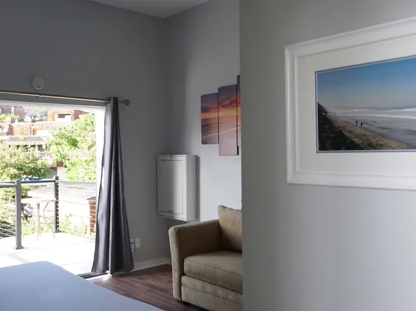(undisclosed Address), Del Mar, CA 92014