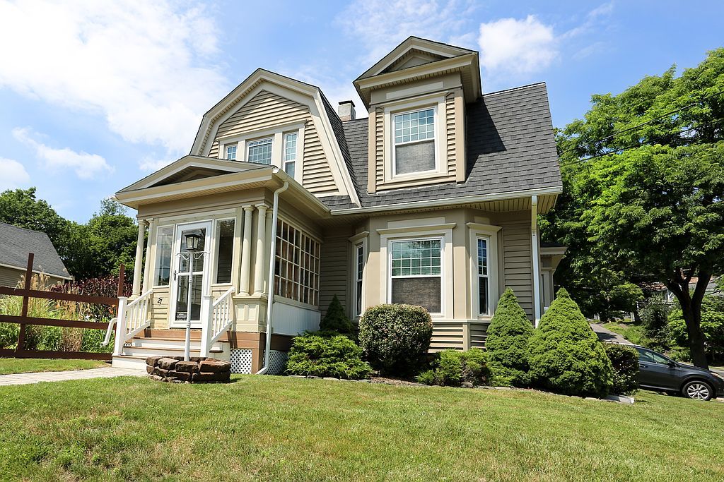 27 Spruce St - Property Image