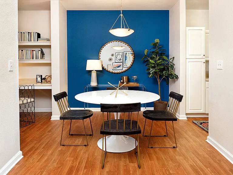 Timbercrest Model Dining