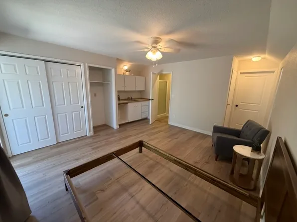 701 Keene Dr #1, Medford, OR 97504