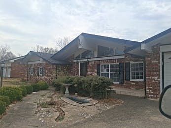 3rd image of 532 Ridgewood Dr