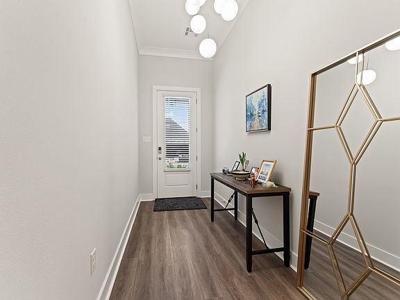 4th image of 3145 Creekmere Ln