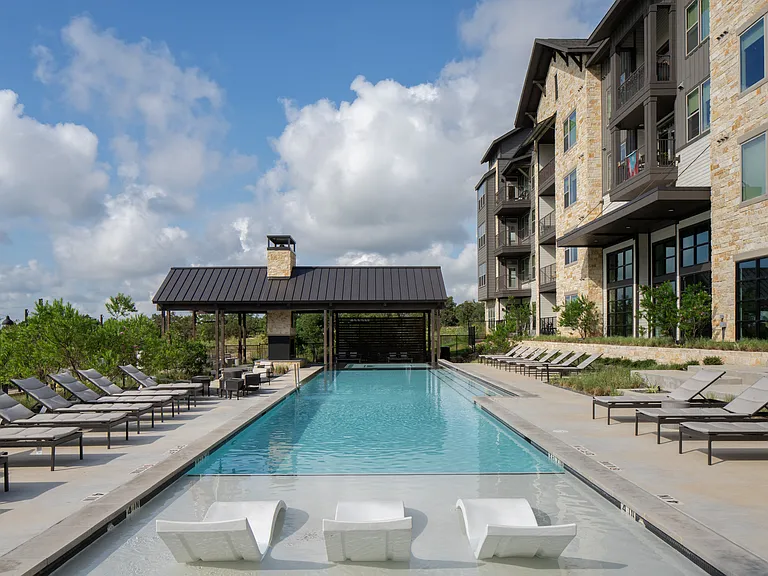 The Markson Austin — Photo 6