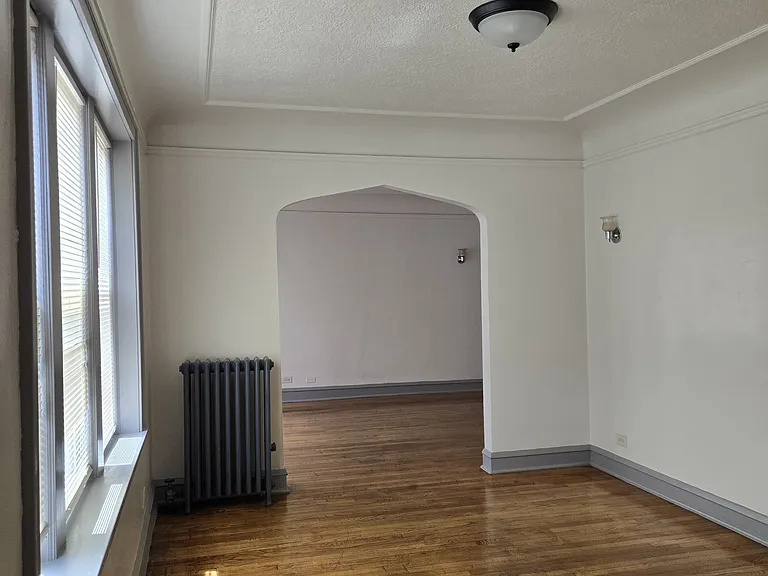 838 N Massasoit Ave #3B — Photo 1