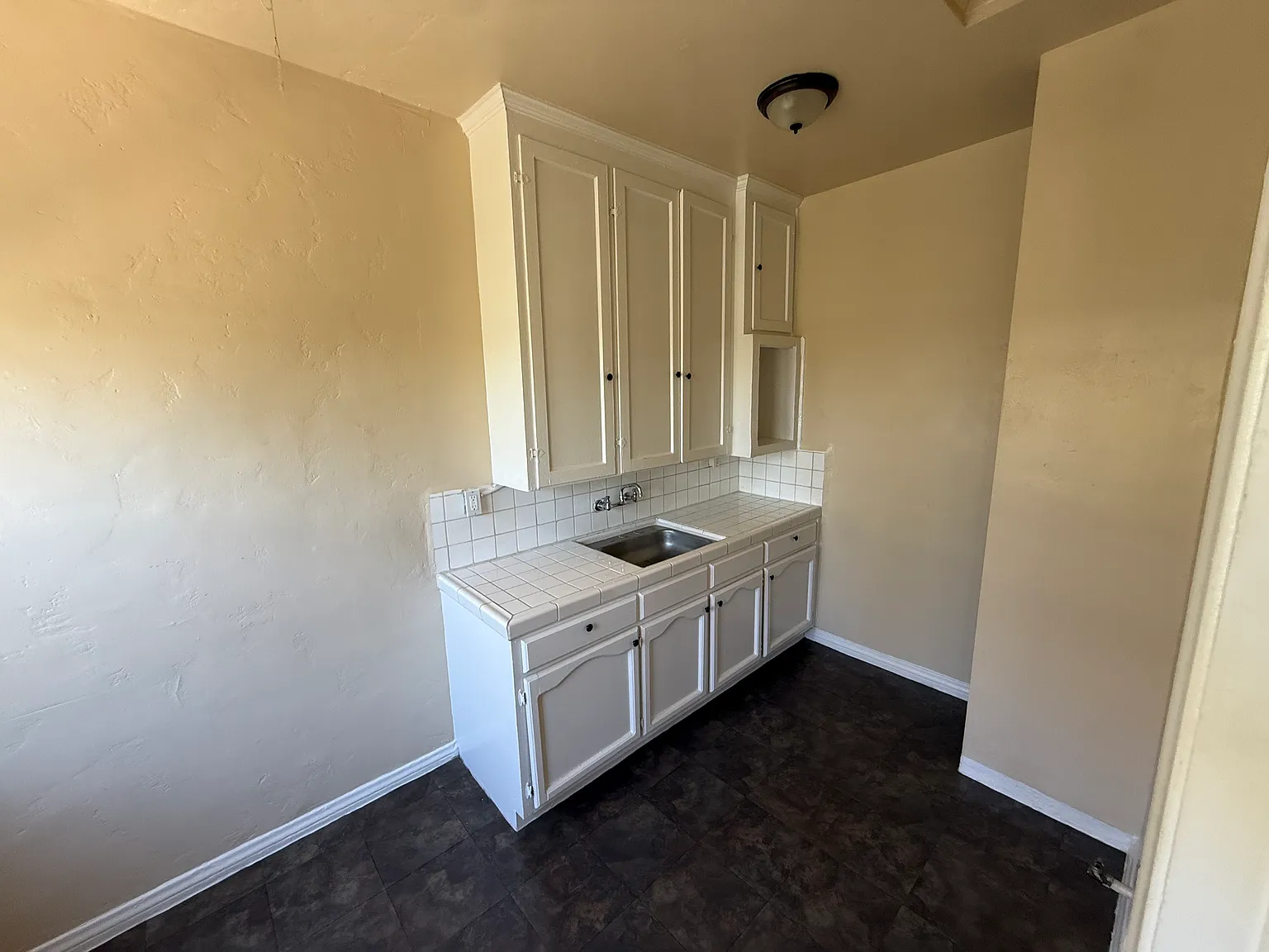 1 bed, $1,895 — Photo 3
